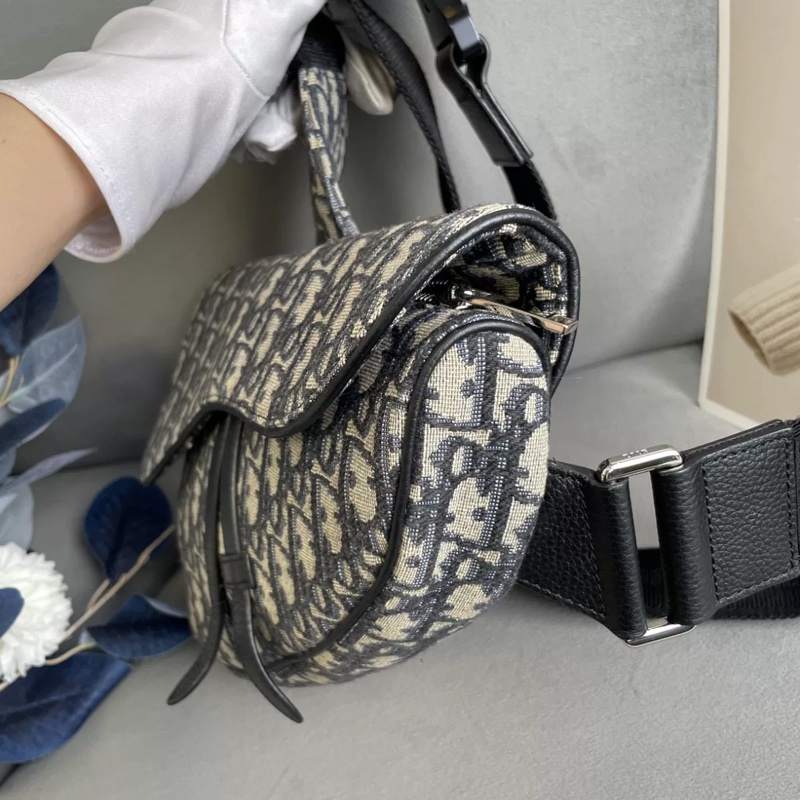 🈶購證Dior saddle新款馬鞍包 99新閒置🉑送禮 櫃上在售12.5萬-31