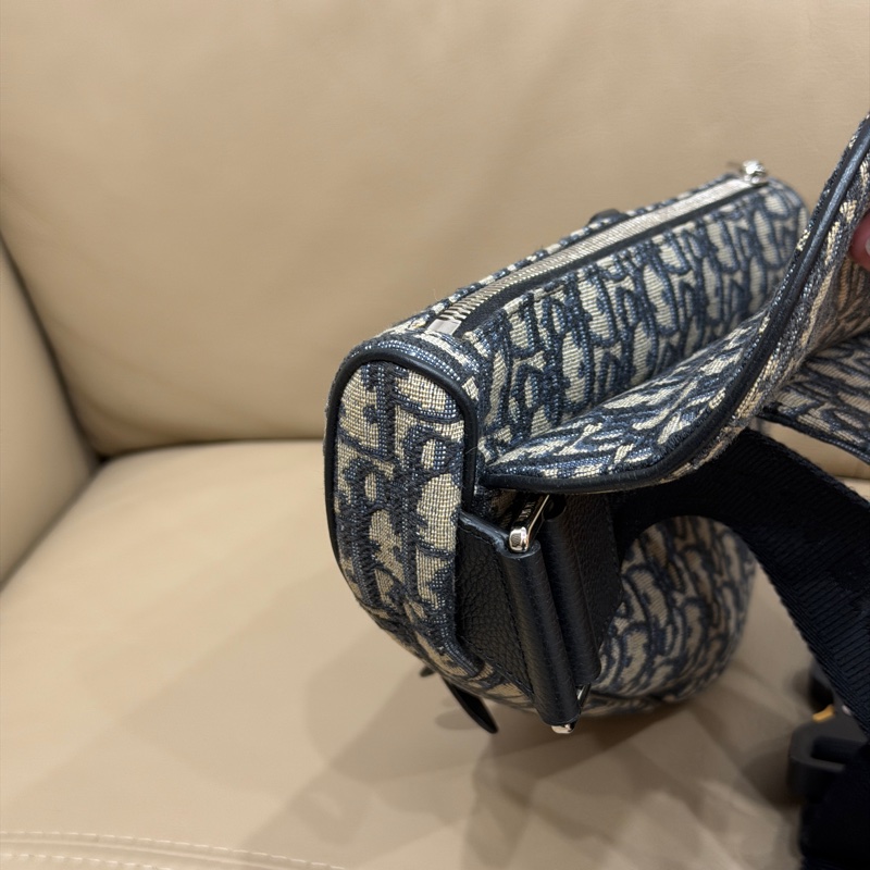 #櫃上在售12萬 #專櫃購證 #9新閒置 Dior刺繡老花馬鞍包 新款🔥-49