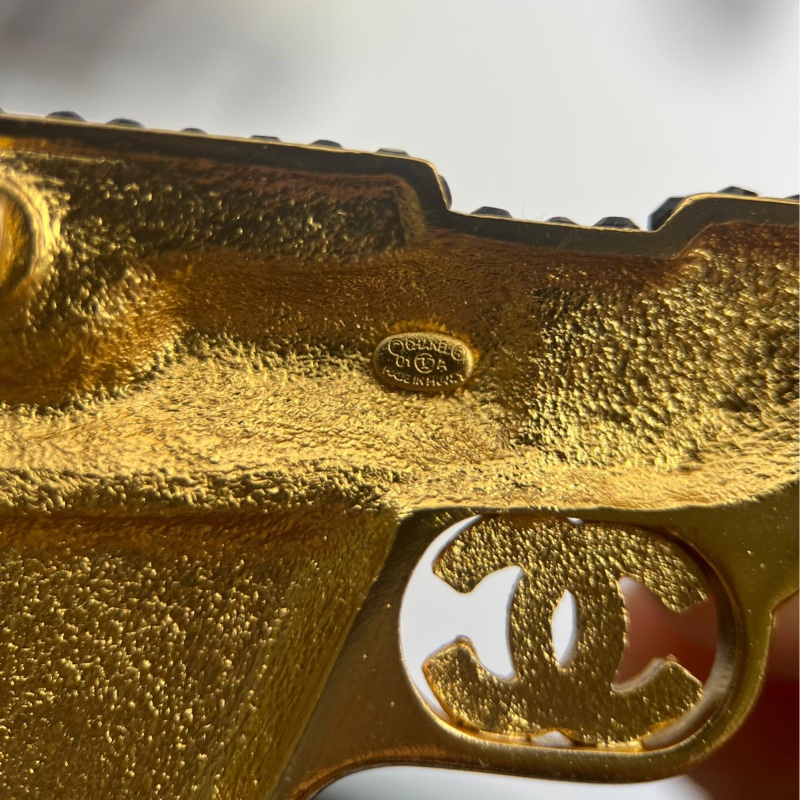 Chanel Vintage 01A水鑽cc仿珍珠鏈大款手槍胸針-9