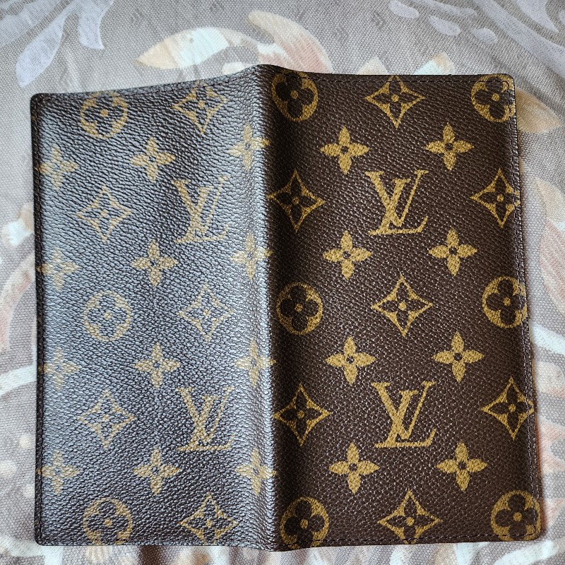 lv老花對開長夾-0