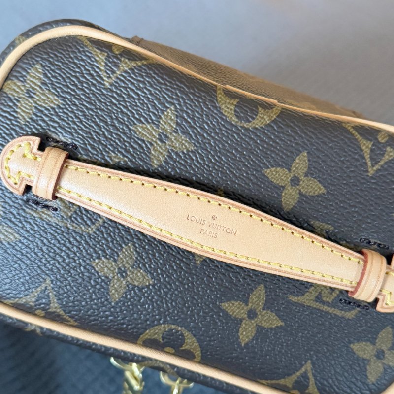 全新 LV M44936 Nice Nano 小化妝包-4