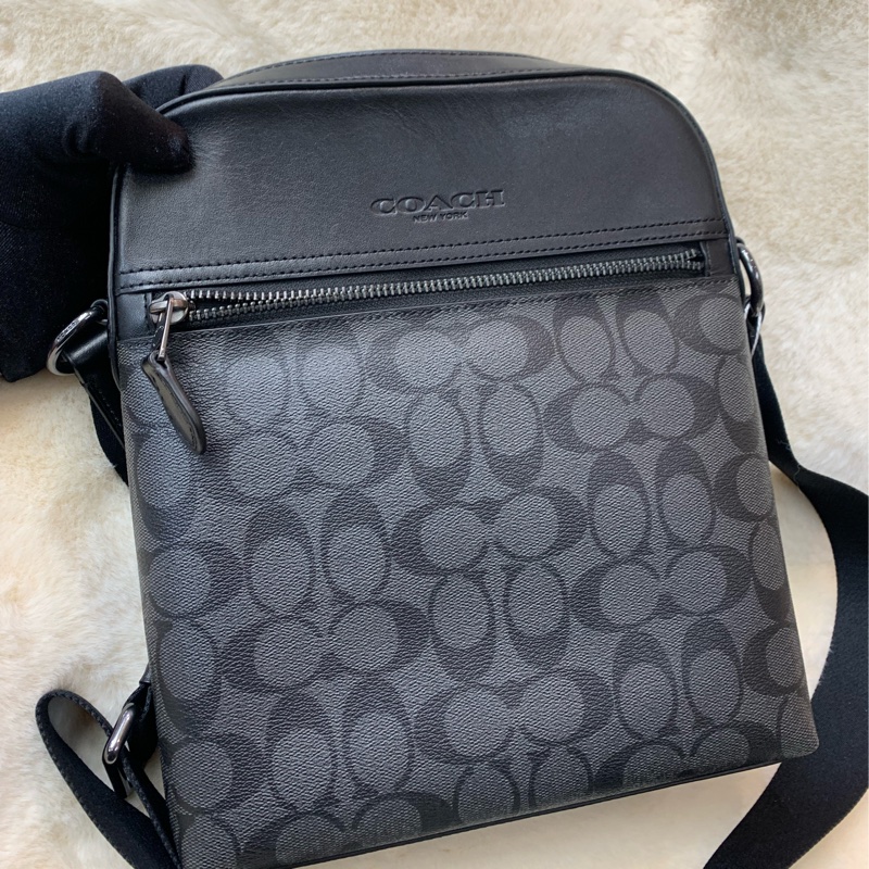 Coach 黑色暗花日字袋 XB177-0