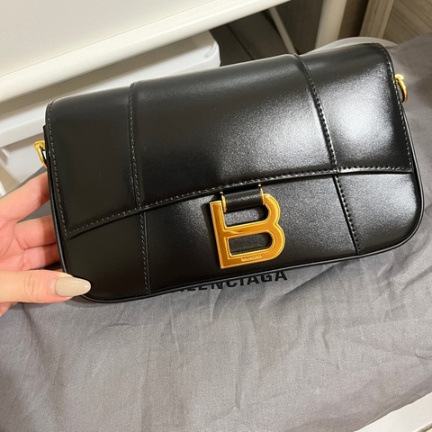 BALENCIAGA 沙漏型斜背包 WOMEN'S HOURGLASS SLING BAG SMALL IN BLACK 最新款