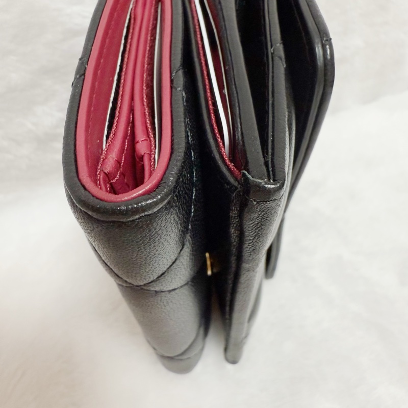 🔥 經典熱賣超美黑金皮穿鍊🔥31開全新Chanel19金釦羊皮三折短夾（黑金）經典短夾皮夾 菱格紋短夾 香奈兒短夾-3