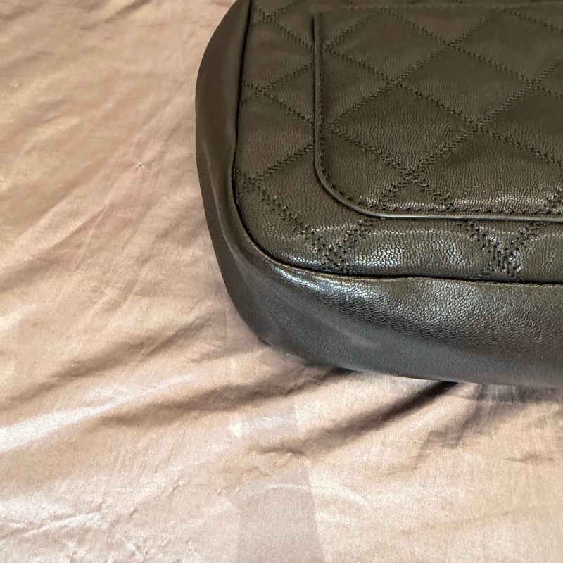 「JL精品代購」TORY BURCH WILLA 金色LOGO菱格翻蓋肩背/斜背二用包-黑色/大-14