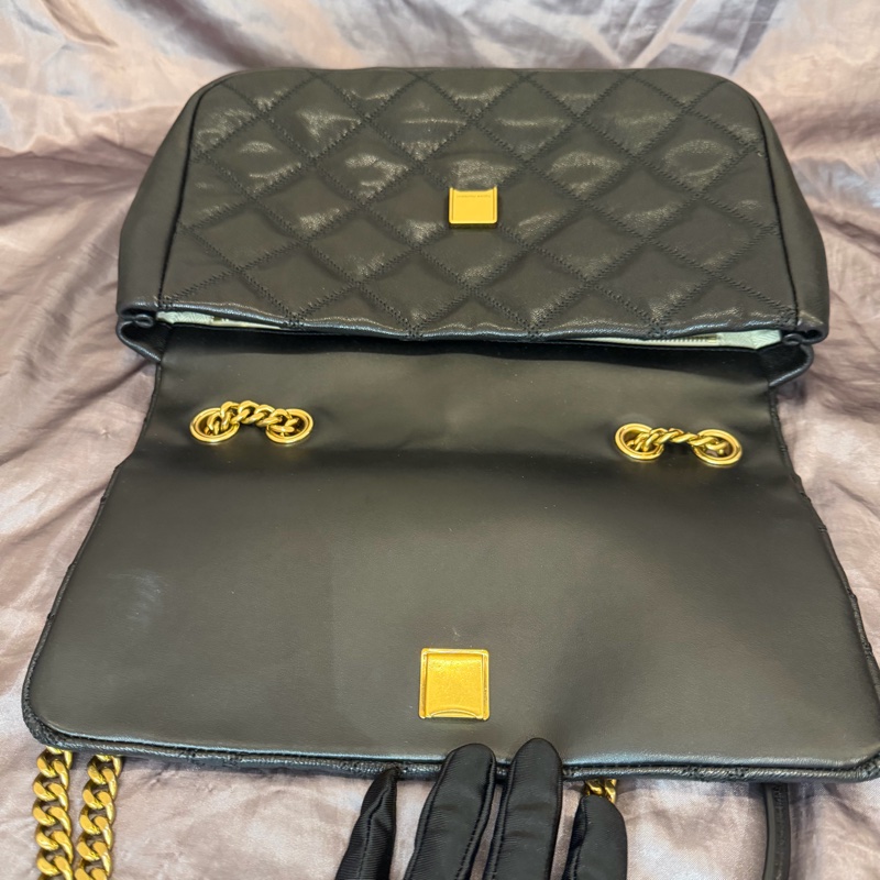 「JL精品代購」TORY BURCH WILLA 金色LOGO菱格翻蓋肩背/斜背二用包-黑色/大-21