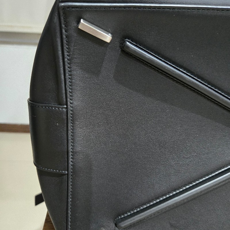 幾乎無刮痕 Ferragamo 男性 真皮 手提 斜肩 波士頓包 旅行袋 weekender-12