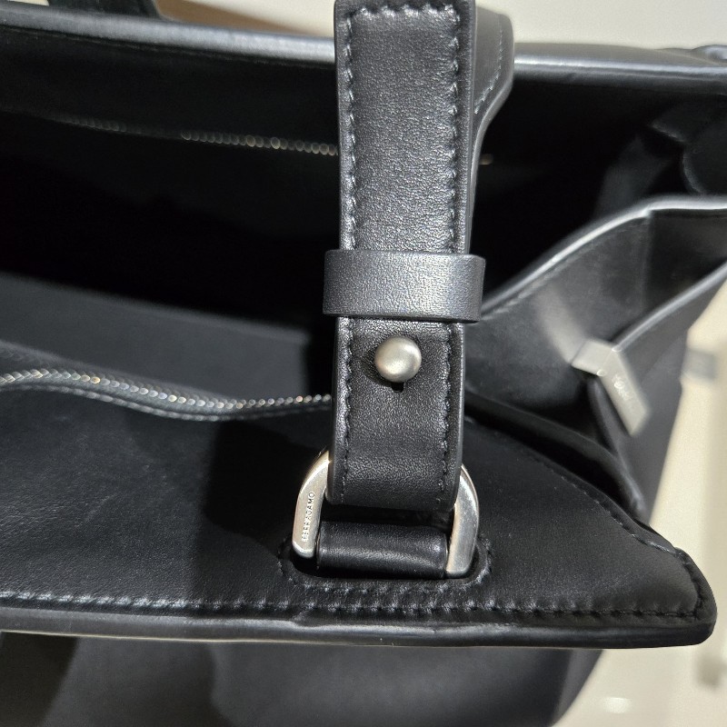 幾乎無刮痕 Ferragamo 男性 真皮 手提 斜肩 波士頓包 旅行袋 weekender-17