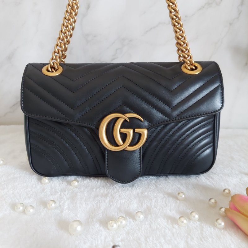 Gucci Marmont 🎀現品實拍 🎀仿舊金雙G皮革斜背/肩背包-26cm(443497-黑)~二手品約9.成新-1