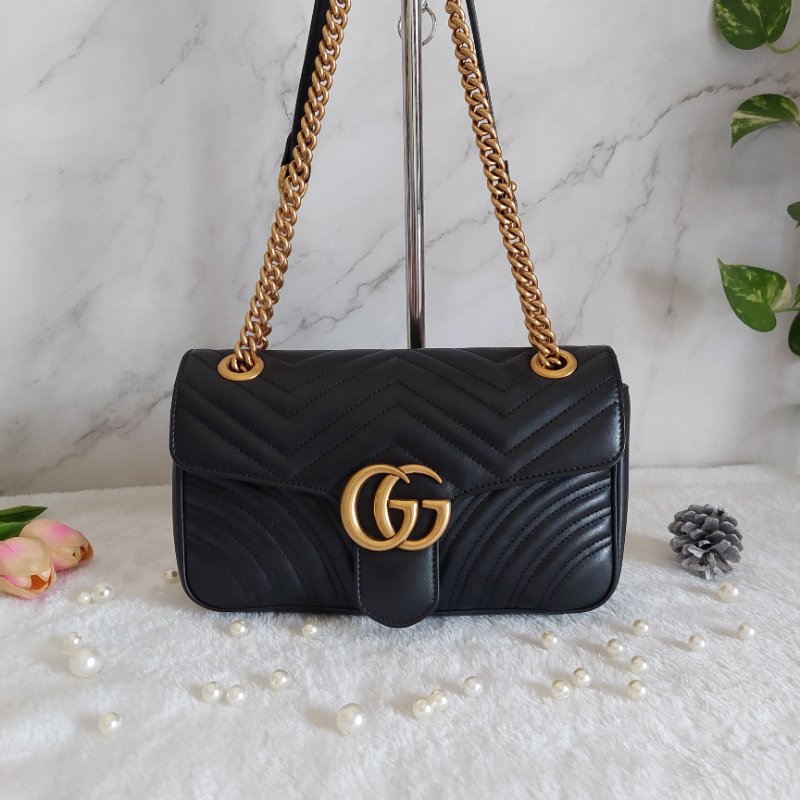 Gucci Marmont 🎀現品實拍 🎀仿舊金雙G皮革斜背/肩背包-26cm(443497-黑)~二手品約9.成新-3