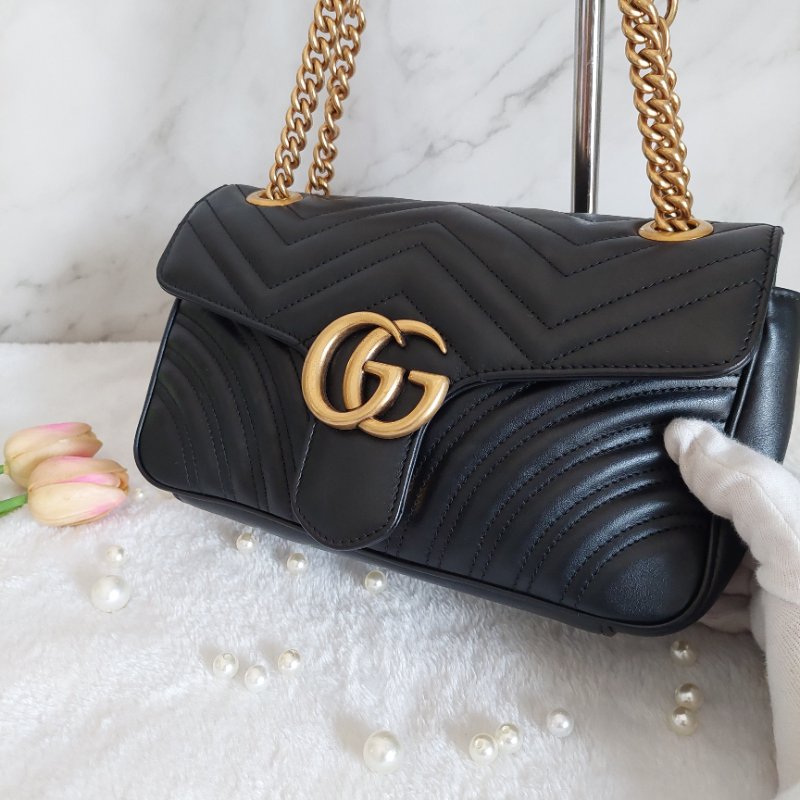 Gucci Marmont 🎀現品實拍 🎀仿舊金雙G皮革斜背/肩背包-26cm(443497-黑)~二手品約9.成新-18