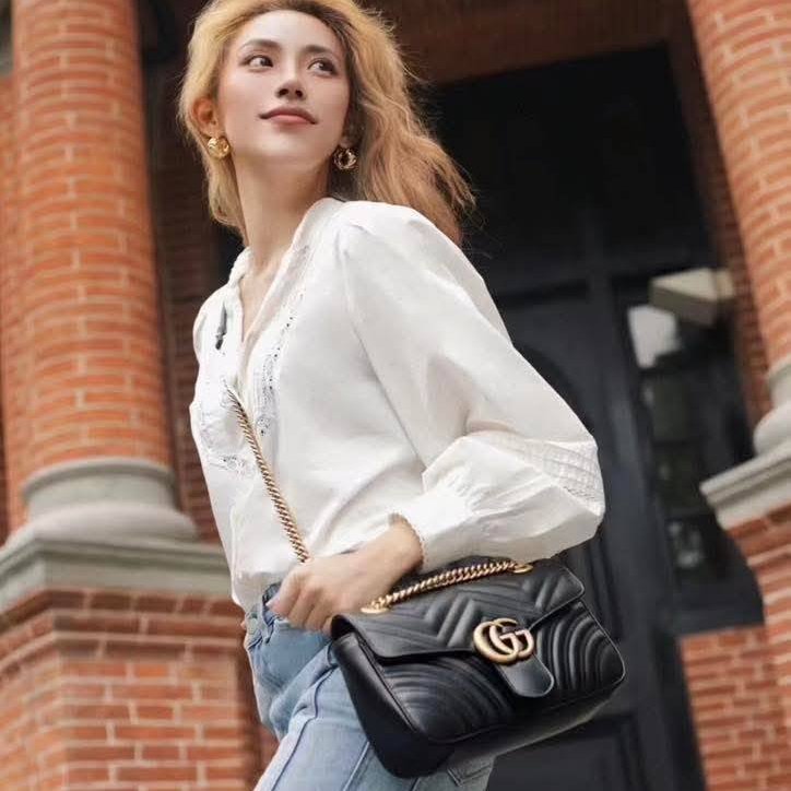 Gucci Marmont 🎀現品實拍 🎀仿舊金雙G皮革斜背/肩背包-26cm(443497-黑)~二手品約9.成新-12