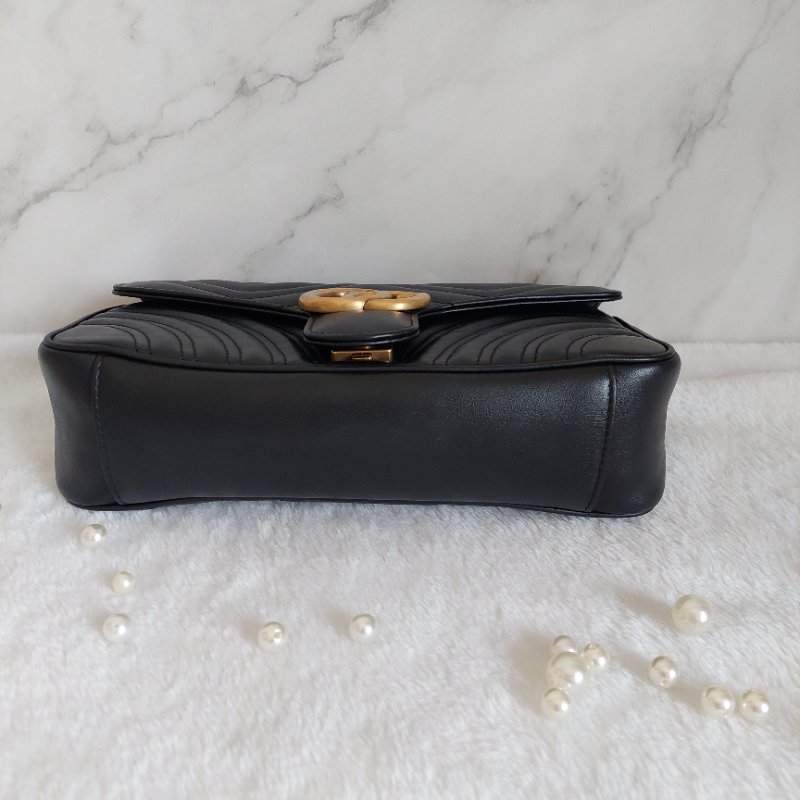 Gucci Marmont 🎀現品實拍 🎀仿舊金雙G皮革斜背/肩背包-26cm(443497-黑)~二手品約9.成新-31