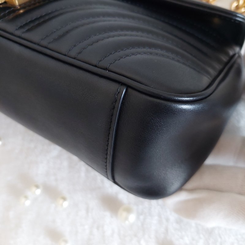 Gucci Marmont 🎀現品實拍 🎀仿舊金雙G皮革斜背/肩背包-26cm(443497-黑)~二手品約9.成新-36