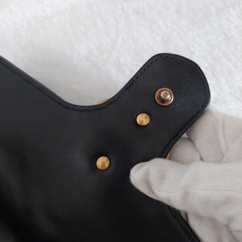 Gucci Marmont 🎀現品實拍 🎀仿舊金雙G皮革斜背/肩背包-26cm(443497-黑)~二手品約9.成新-46