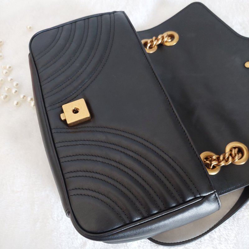 Gucci Marmont 🎀現品實拍 🎀仿舊金雙G皮革斜背/肩背包-26cm(443497-黑)~二手品約9.成新-53