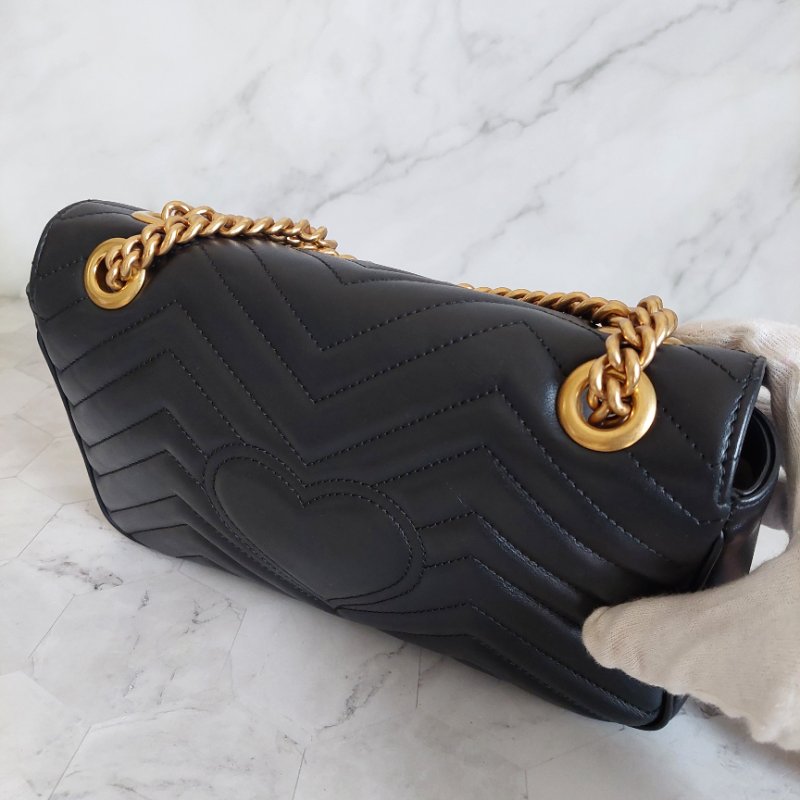 Gucci Marmont 🎀現品實拍 🎀仿舊金雙G皮革斜背/肩背包-26cm(443497-黑)~二手品約9.成新-63