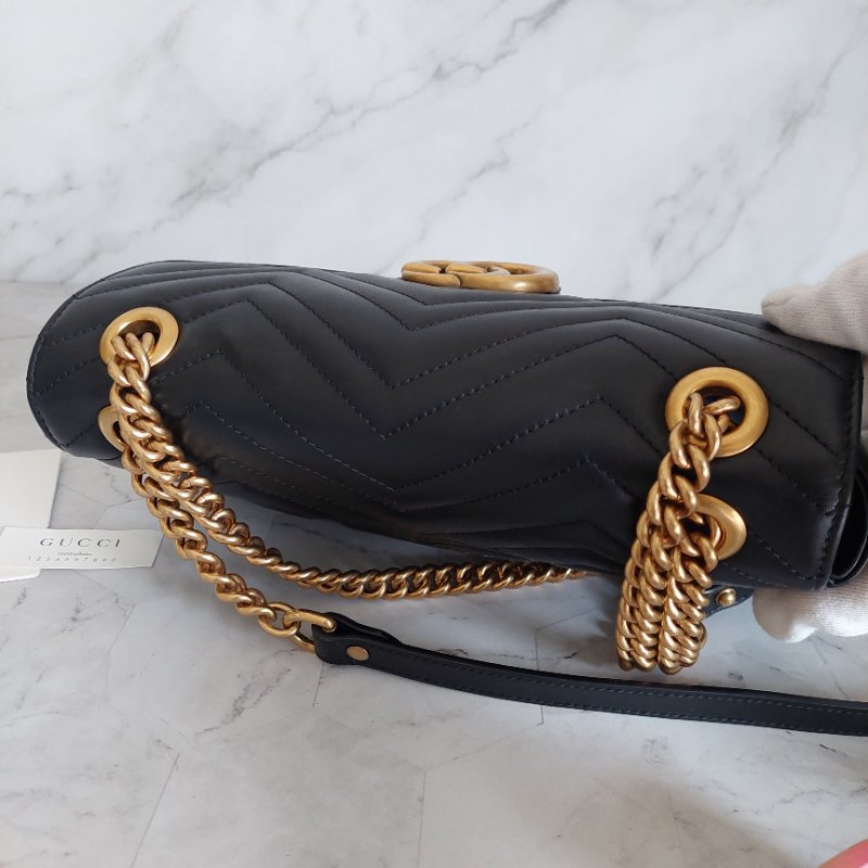 Gucci Marmont 🎀現品實拍 🎀仿舊金雙G皮革斜背/肩背包-26cm(443497-黑)~二手品約9.成新-64