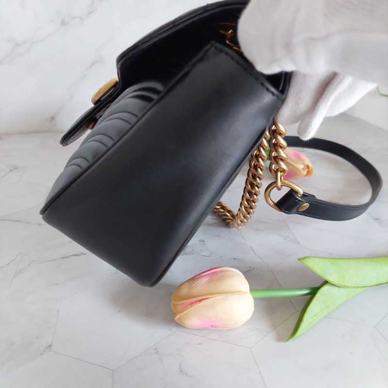 Gucci Marmont 🎀現品實拍 🎀仿舊金雙G皮革斜背/肩背包-26cm(443497-黑)~二手品約9.成新-76