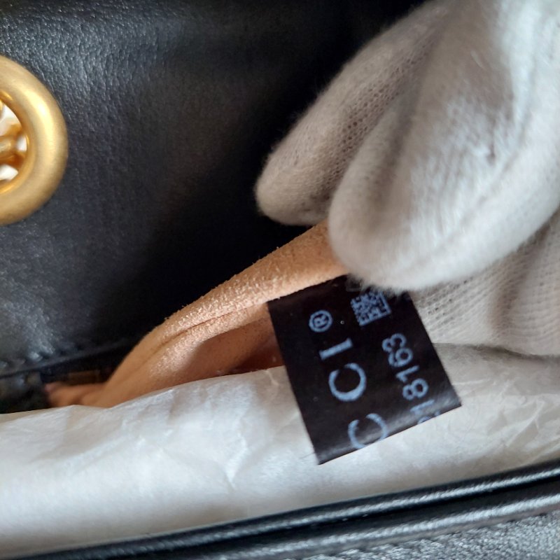 Gucci Marmont 🎀現品實拍 🎀仿舊金雙G皮革斜背/肩背包-26cm(443497-黑)~二手品約9.成新-78