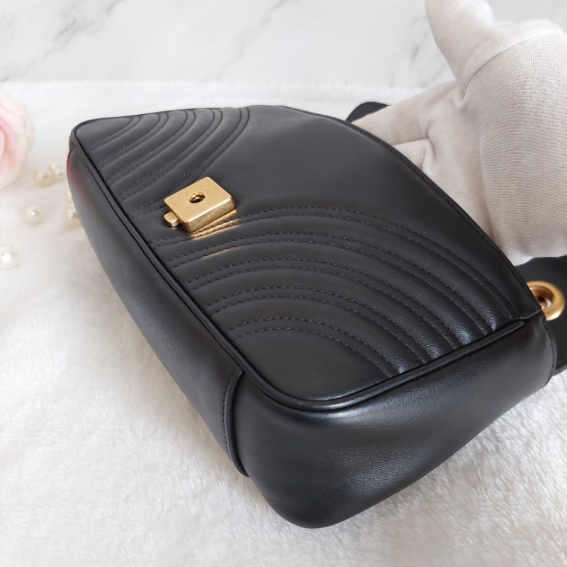 Gucci Marmont 🎀現品實拍 🎀仿舊金雙G皮革斜背/肩背包-26cm(443497-黑)~二手品約9.成新-84