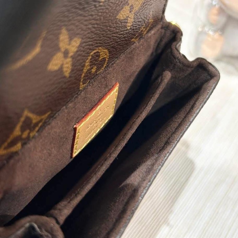 Lv mini Metis chain crossbody bag-3