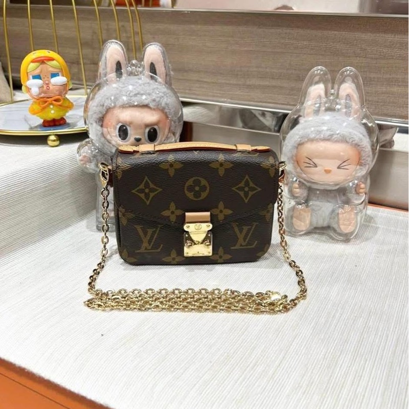 Lv Micro Metis chain crossbody bag-1