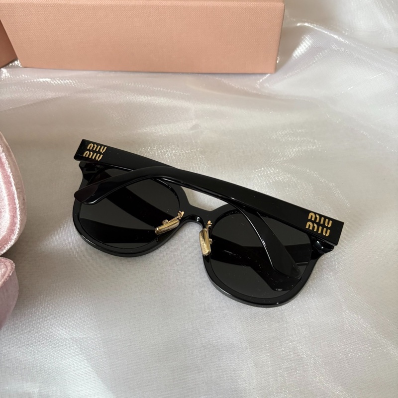Miumiu 方框 墨鏡太陽眼鏡 帶鼻托 smu01ZS-0