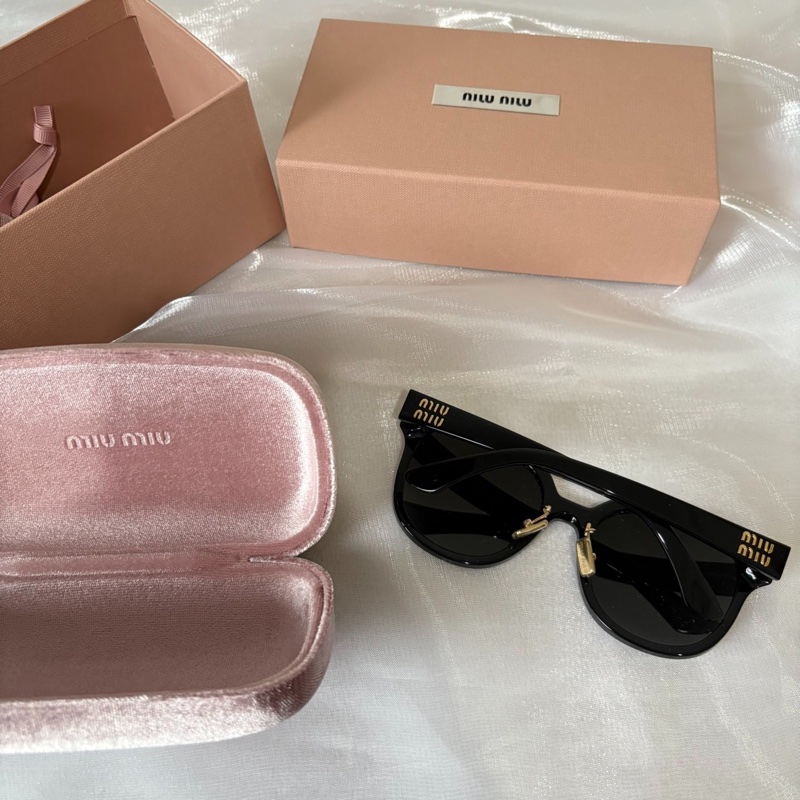 Miumiu 方框 墨鏡太陽眼鏡 帶鼻托 smu01ZS-1