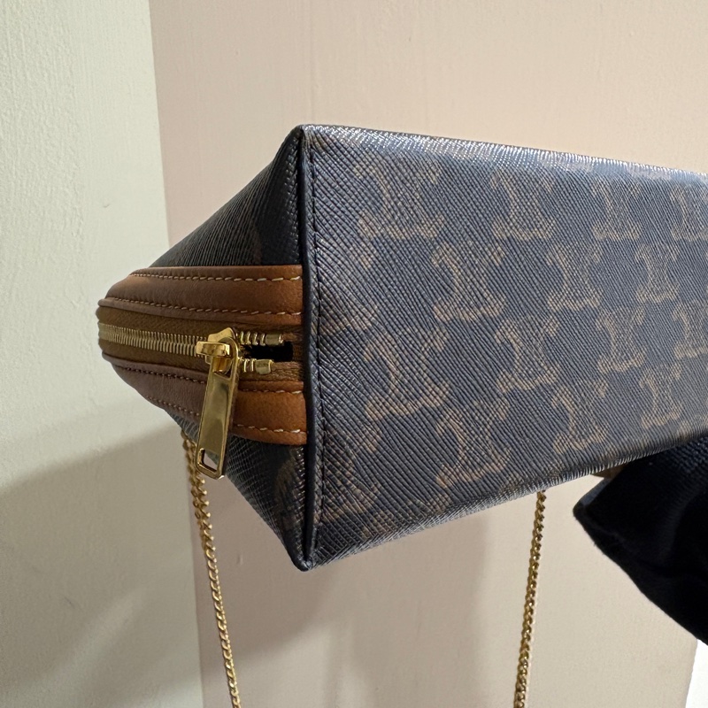 CELINE 棕色老花羊皮金鍊貝殼包-5