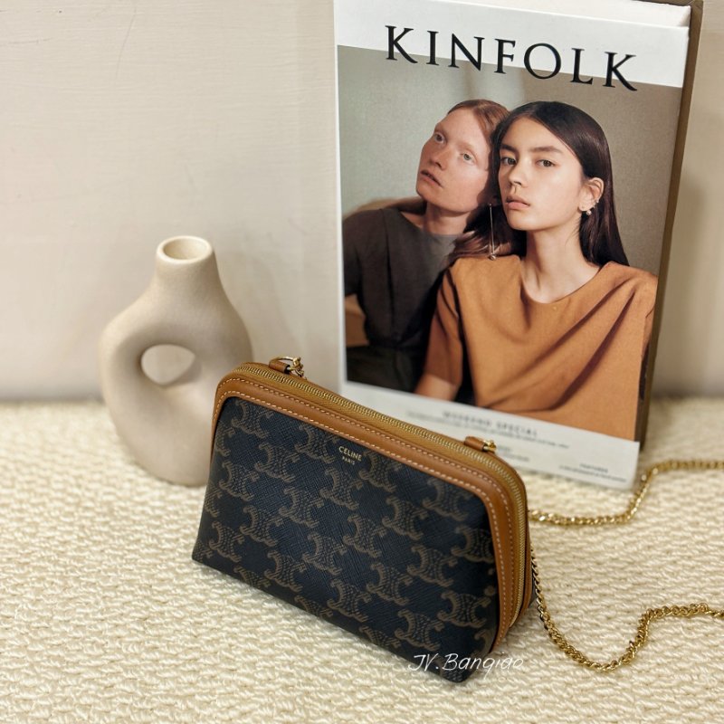 CELINE 棕色老花羊皮金鍊貝殼包-0