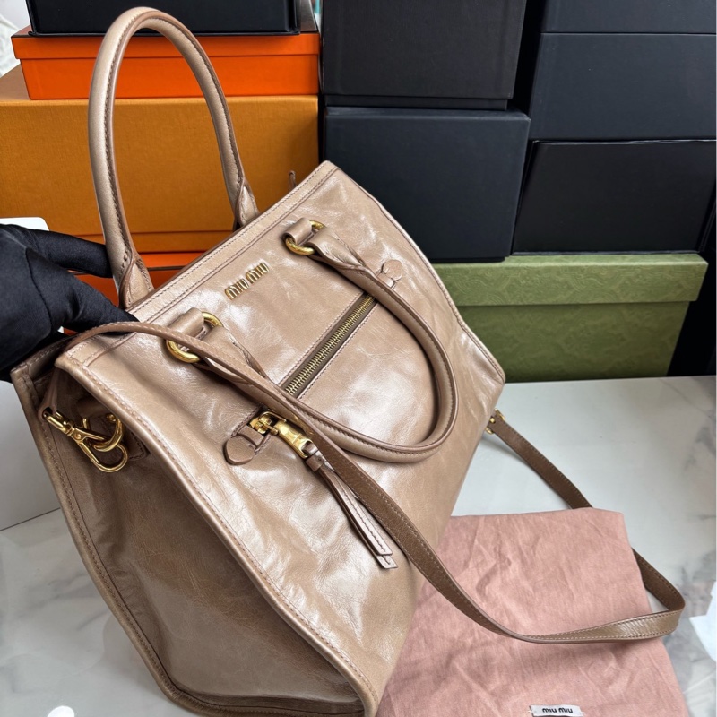 【全新閒置品】Miumiu 做舊牛皮機車包-3