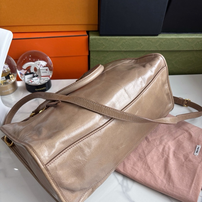 【全新閒置品】Miumiu 做舊牛皮機車包-4