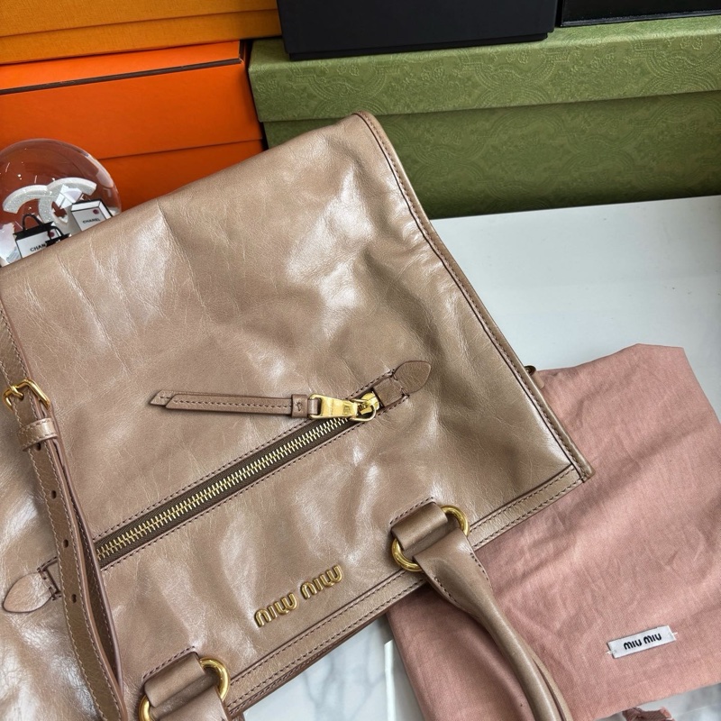 【全新閒置品】Miumiu 做舊牛皮機車包-5