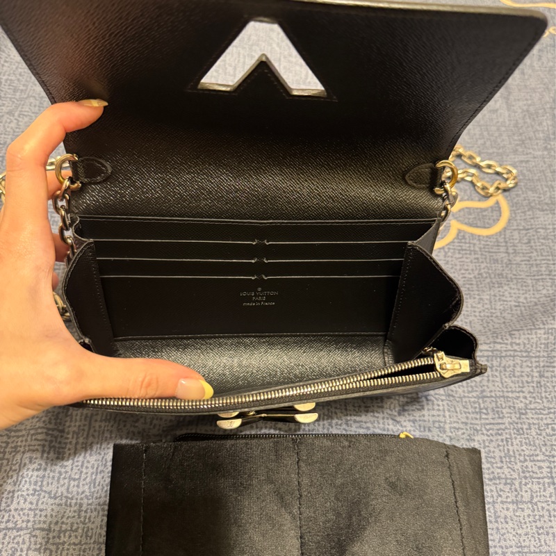 LV twist woc 黑銀水波紋-7