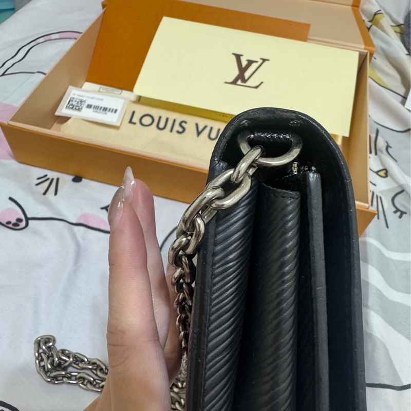 LV twist woc 黑銀水波紋-13