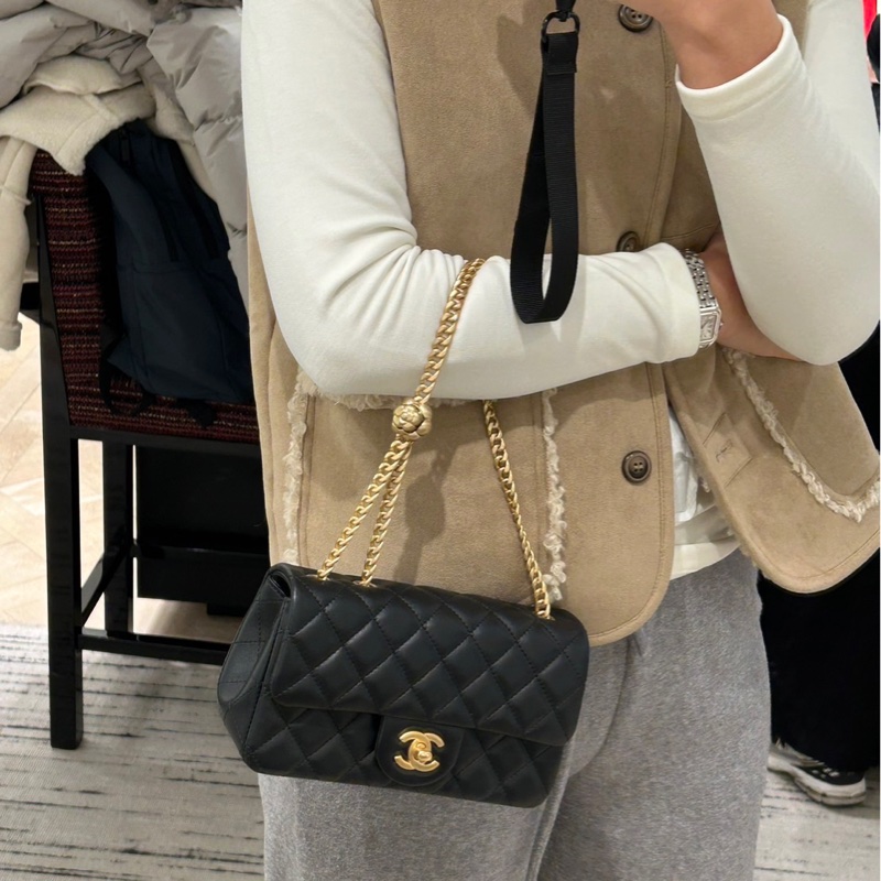 Chanel 肩背包/斜背包 黑色 山茶花金球 全新 CF20-1