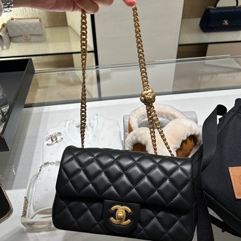 Chanel 肩背包/斜背包 黑色 山茶花金球 全新 CF20-2