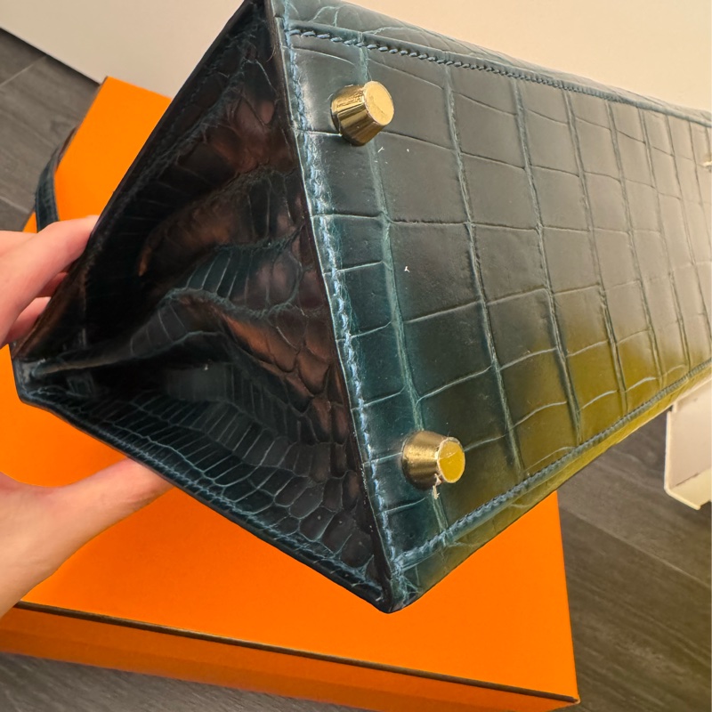 Hermes Kelly Sellier 28 凱莉包松柏綠兩點鱷魚皮-1