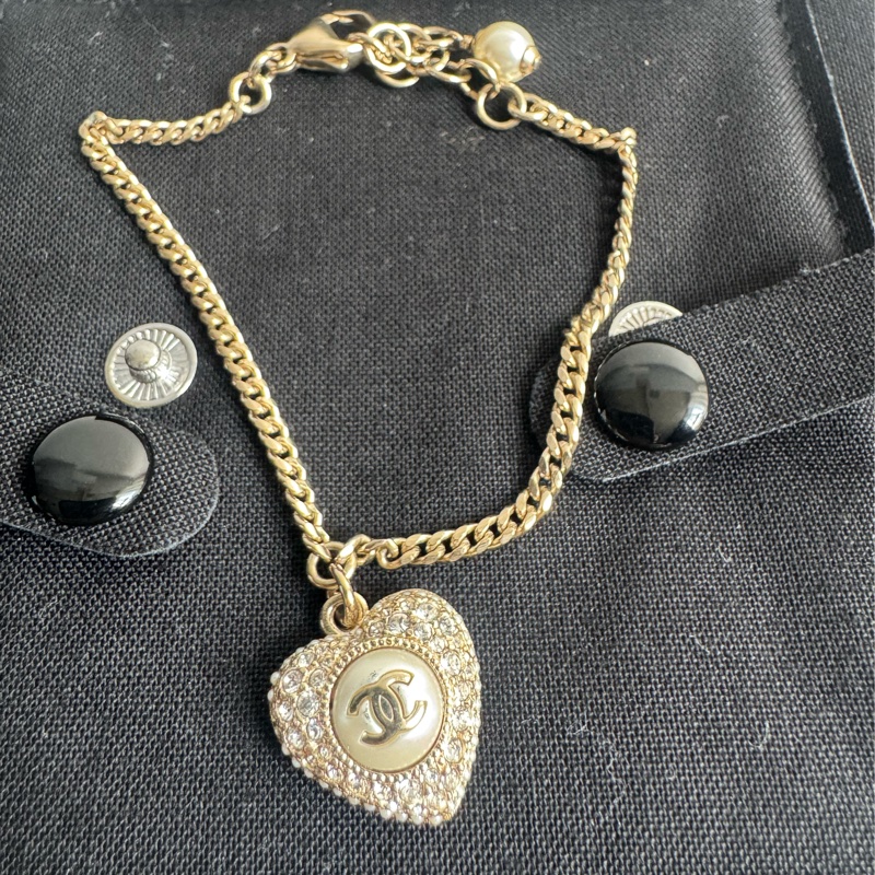 Chanel 愛心鑽手鏈-10