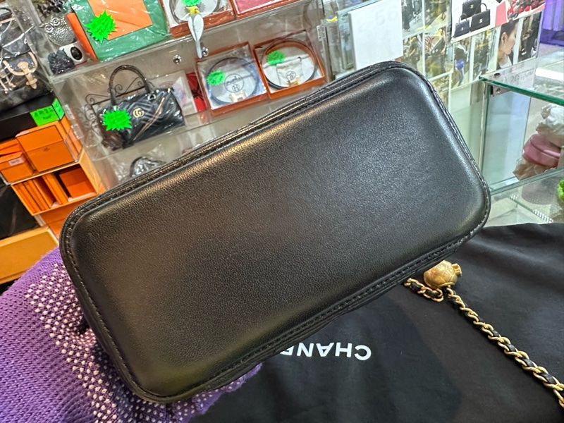 Chanel AP2303 Vanity Case-5