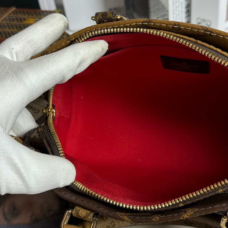 (日本購證全配🎁)LV M46653 OnTheGo East West系列 Reverse 皮革飾邊帆布手提/斜背包✨最新晶片款-16