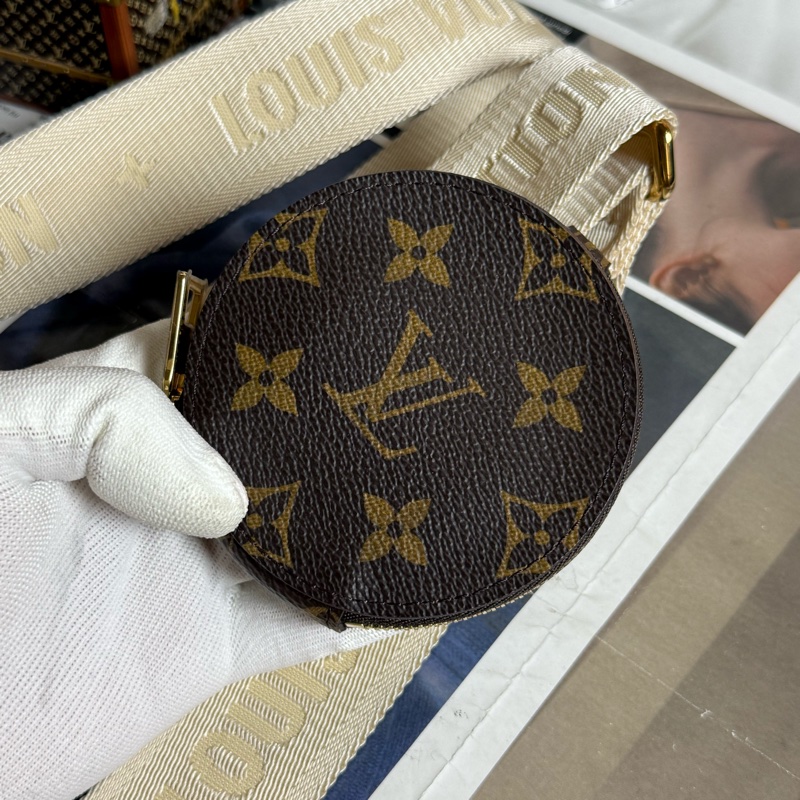 (日本購證全配🎁)LV M46653 OnTheGo East West系列 Reverse 皮革飾邊帆布手提/斜背包✨最新晶片款-21