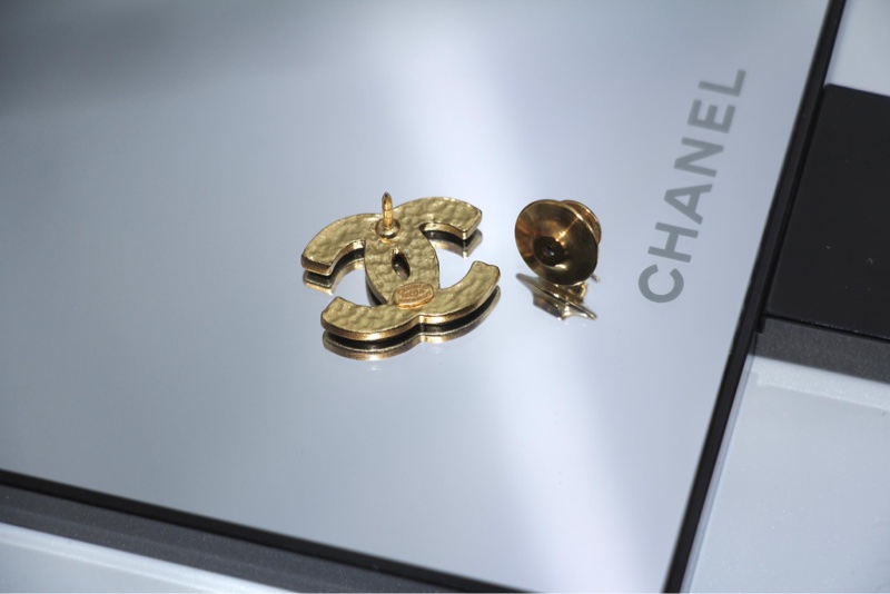 Chanel Vintage 02A琺瑯經典款cc胸針-4