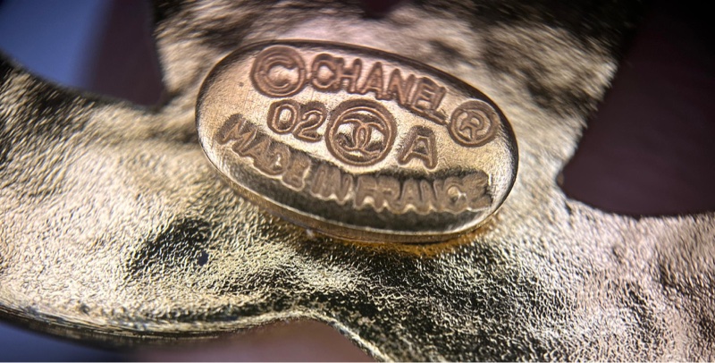 Chanel Vintage 02A琺瑯經典款cc胸針-7