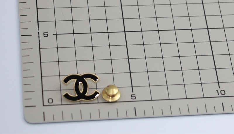 Chanel Vintage 02A琺瑯經典款cc胸針-8