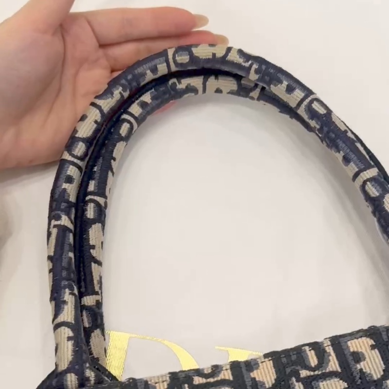 🈶購證🉑肩背 #9新 #專櫃12萬 Dior老花刺繡托特肩背包-15