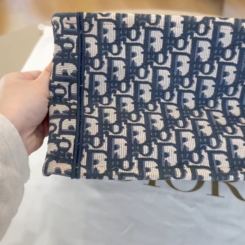 🈶購證🉑肩背 #9新 #專櫃12萬 Dior老花刺繡托特肩背包-16
