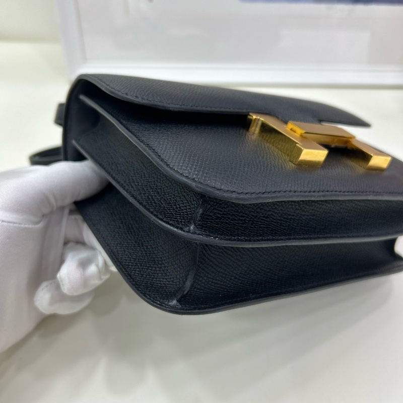 愛馬仕 迷你康康 黑金 Epsom皮 B刻 有鏡子 Hermes Mini Constance 19 with Mirror Noir Epsom leather GHW Stamp B-11