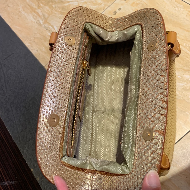 保證正品！超級稀有9成新Prada蛇皮拼接 藤編 草編 拉菲草 夏天手提包 手拿包-14